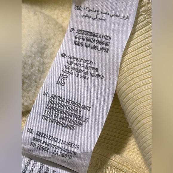 Hollister yellow Croptop Sweatshirt women’s S Spellout on sleeves pullover Boho - Picture 11 of 12